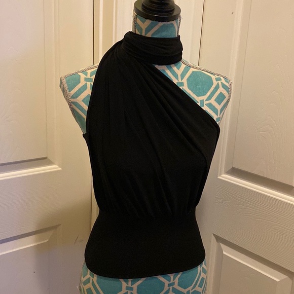 Let me style you! Meet your Posher, Joi. All designer brands & original designs! - Picture 14 of 14